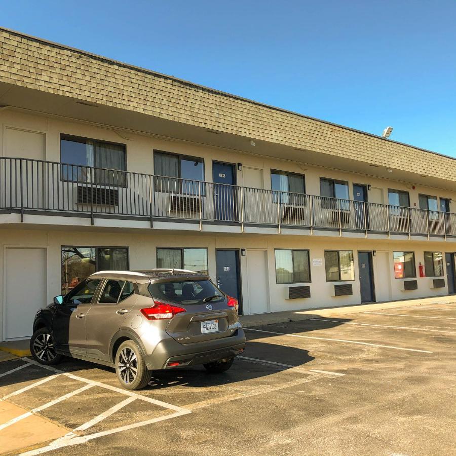 Studio 6 Wichita, Ks - Airport Exterior photo